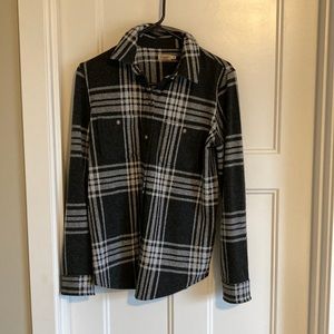 EUC faherty legend shirt